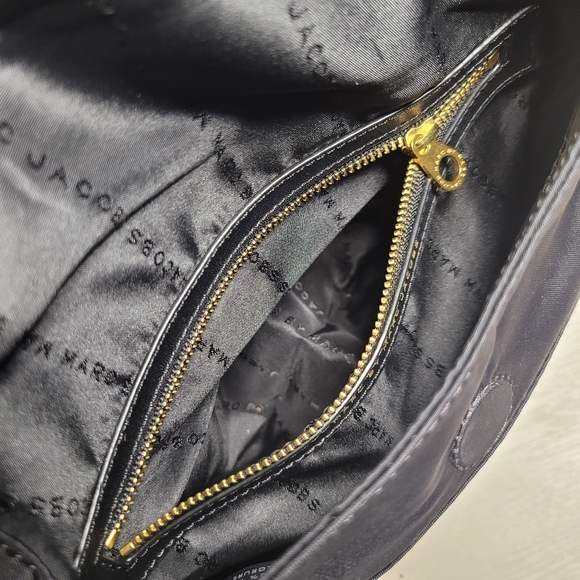 Marc by Marc Jacobs Nylon Sadle Crossbody Handbag Black and Gold - Picture 8 of 9